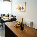 Azzurro - With Private Rooftop Jacuzzi Apartment Zadar