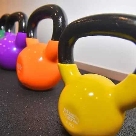 Azzurro - With Private Rooftop Jacuzzi