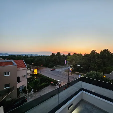 Apartmán Azzurro - With Private Rooftop Jacuzzi Zadar