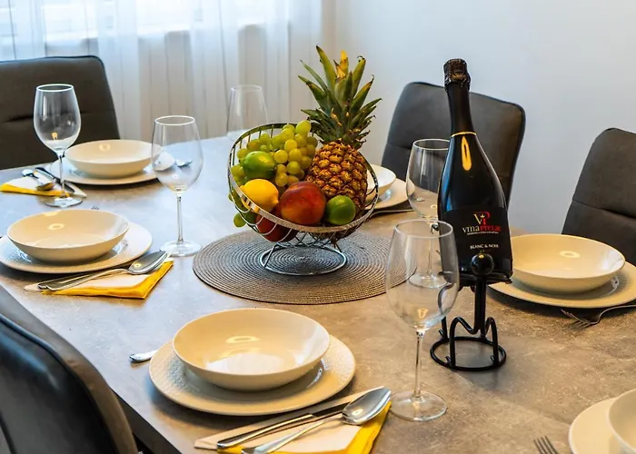 Azzurro - With Private Rooftop Jacuzzi Zadar