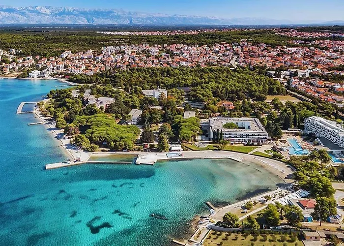 Azzurro - With Private Rooftop Jacuzzi Appartement Zadar